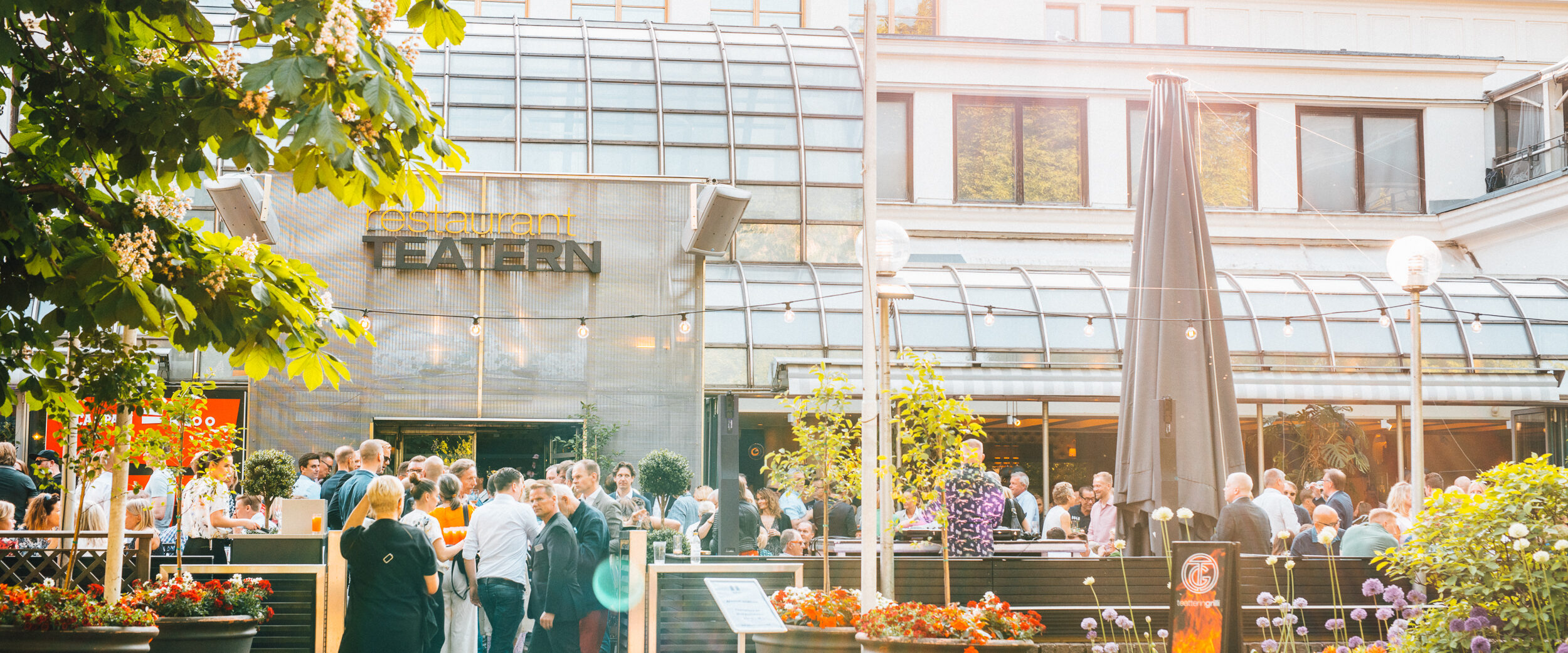 Ravintola Teatteri Grilli Esplanadin puisto Helsingissä